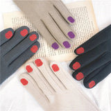 Supéria Touch Screen Gloves with Nail Design