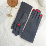 Supéria Touch Screen Gloves with Nail Design